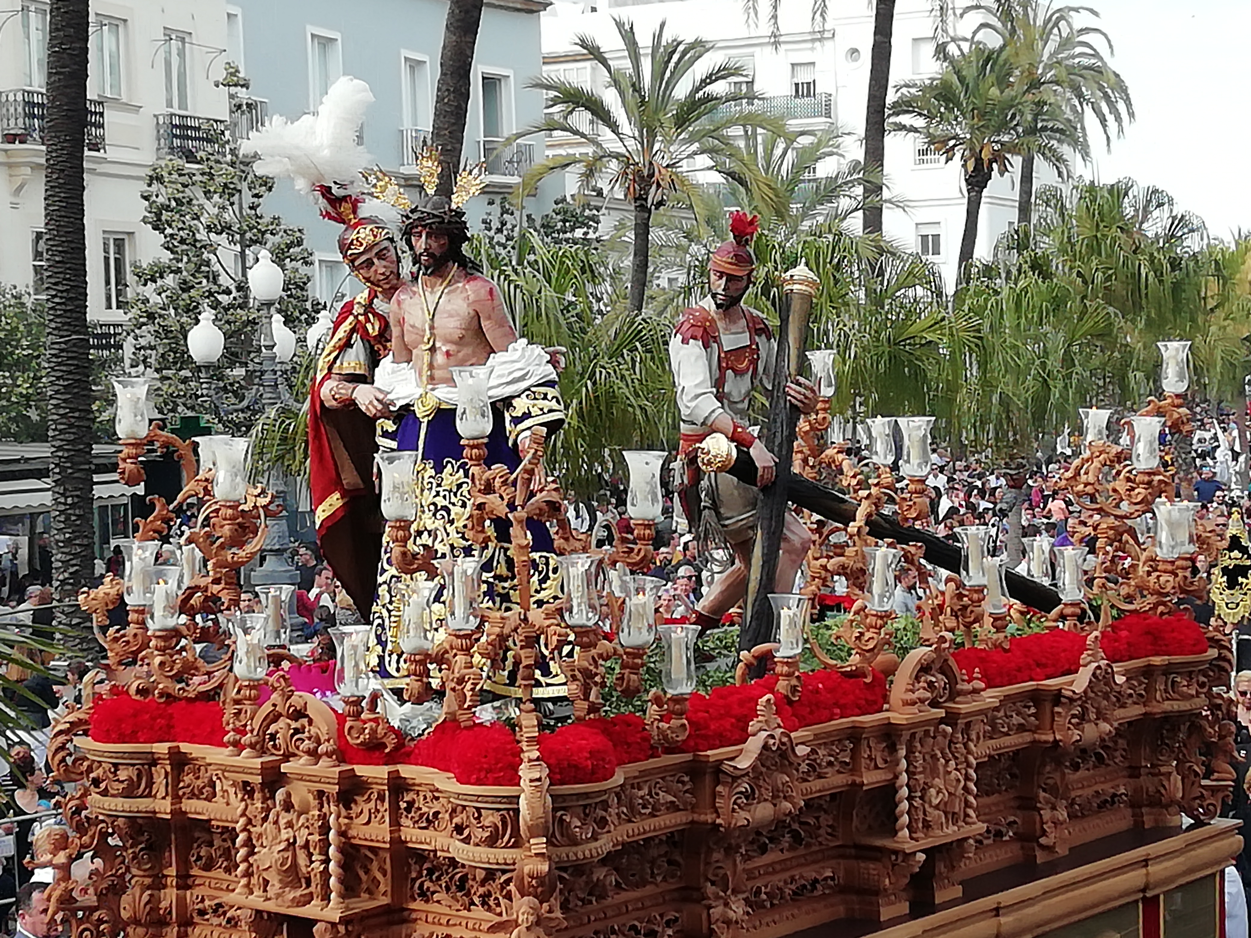 Puertatierra entra triunfal en el domingo de ramos