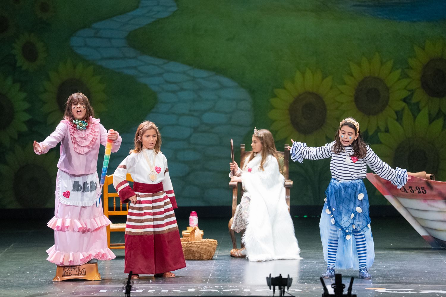 Cuarteto infantil, Las vecinas de Doña Blanca