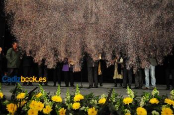 El coro "allegro molto vivace";, la chirigota de el canijo, la comparsa "juana la loca", y el cuarteto del morera, primeros premios del coac