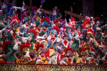 Coro, El gallinero - Preliminares