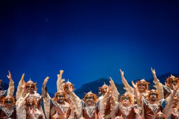 Coro, El reino de los cielos - Preliminares