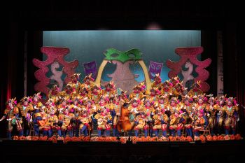 Coro, La Esencia - Preliminares