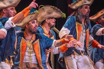 Coro, Los caletarios - Preliminares