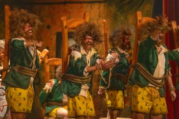 Chirigota, Omá, No me esperes pa almorzar - Preliminares