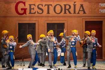 Chirigota, La comunidad autónoma - Preliminares