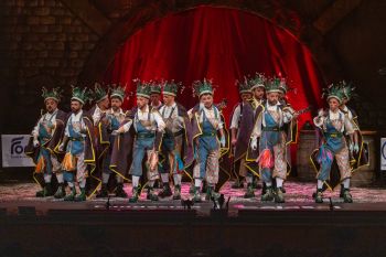 Comparsa, Los del escondite - Preliminares