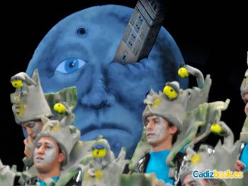 Un coro de lunares