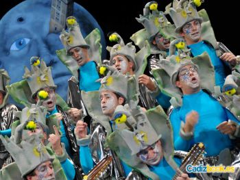 Un coro de lunares