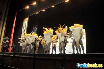 Una chirigota de cuartos