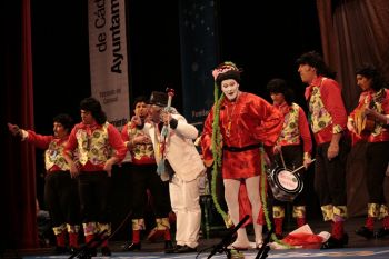 <h2>Unos chinos con ritmos muy flamenquitos</h2><br/>