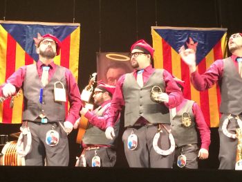 <h2>Catalanes independentistas y muy agarrados</h2><br/>