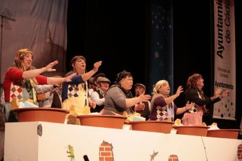 <h2>Chirigota clásica de azotea y lavaero</h2><br/>