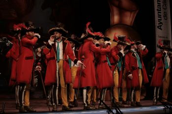 <h2>El que todo lo sabe y de nada entiende</h2><br/>