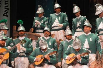 <h2>Con un solo corazón, ¡por andalucía!</h2><br/>