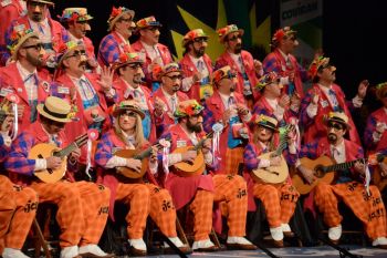 <h2>Sones de tango con la gracia de cádiz</h2><br/>