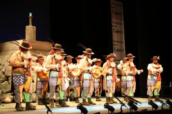 <h2>El puerto unido por cádiz</h2><br/>