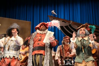 <h2>Dándole la vuelta al mundo</h2><br/>