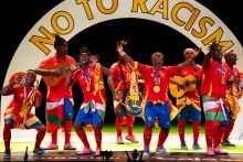 Chirigota, Los legales (nosotros si, no?)